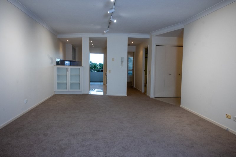 Photo - 24/70 Norman Crescent, Norman Park QLD 4170 - Image 6