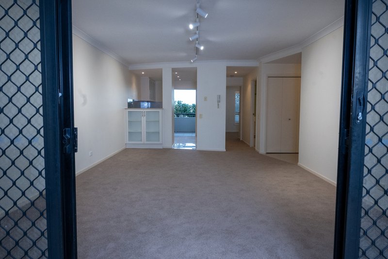 Photo - 24/70 Norman Crescent, Norman Park QLD 4170 - Image 7