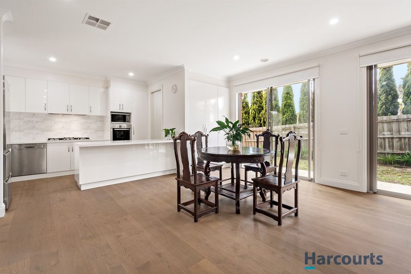 Photo - 2/473 High Street Road, Mount Waverley VIC 3149 - Image 3