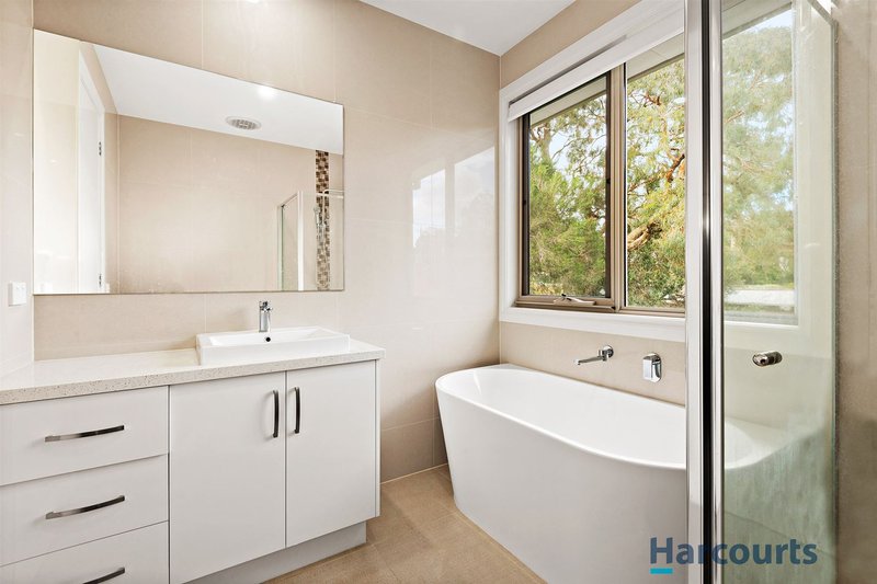 Photo - 2/473 High Street Road, Mount Waverley VIC 3149 - Image 7