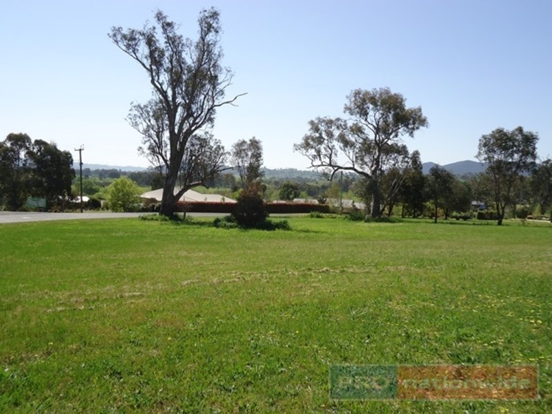 2/477 Wee Jasper Road, Tumut NSW 2720