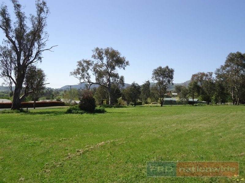 Photo - 2/477 Wee Jasper Road, Tumut NSW 2720 - Image 4