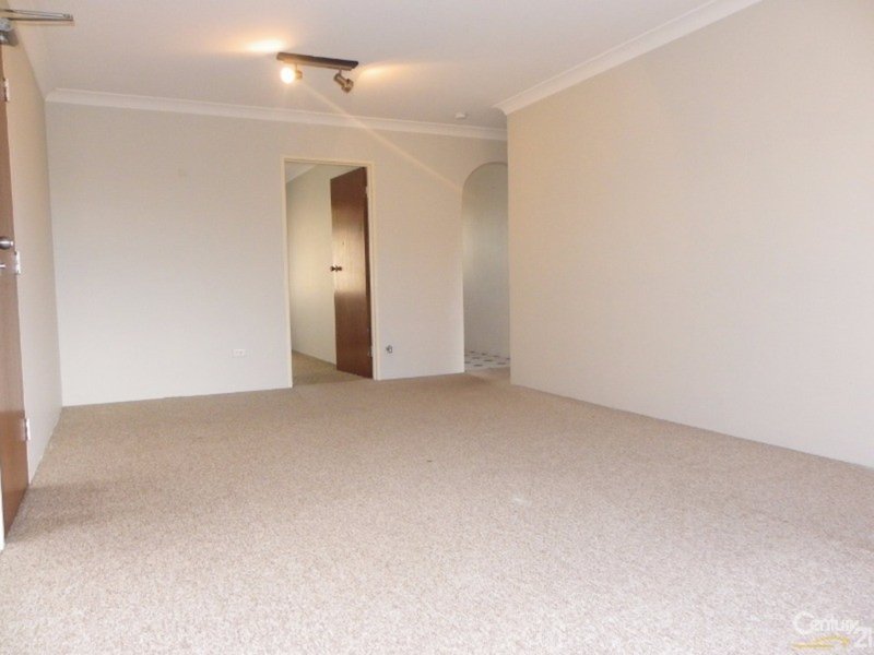 Photo - 24/8-10 Hixson Street , Bankstown NSW 2200 - Image 5