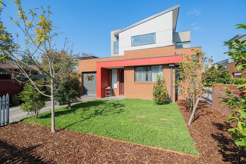 Photo - 2/48-50 Hamel Street, Box Hill South VIC 3128 - Image 1