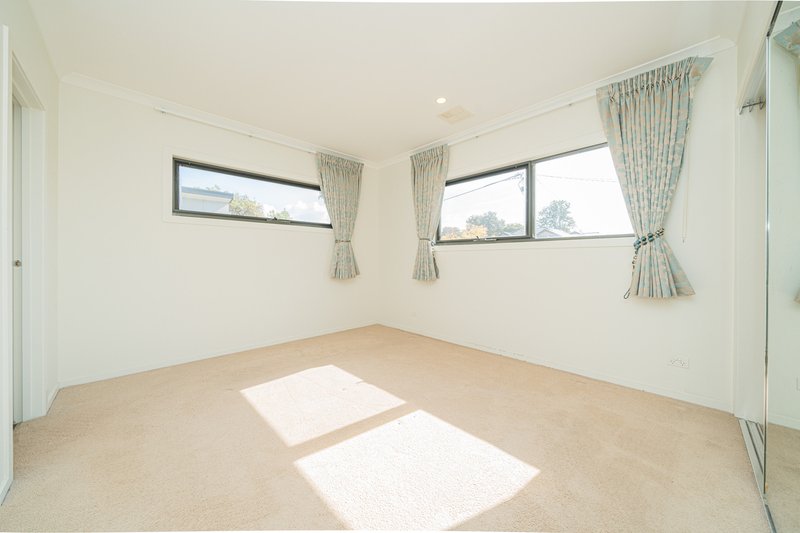 Photo - 2/48-50 Hamel Street, Box Hill South VIC 3128 - Image 7