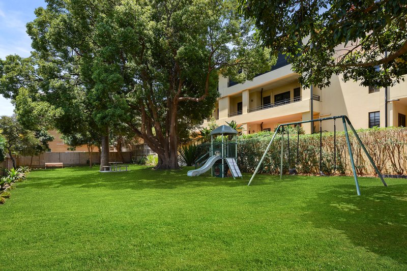 Photo - 2/48-50 Onslow Street, Rose Bay NSW 2029 - Image 12