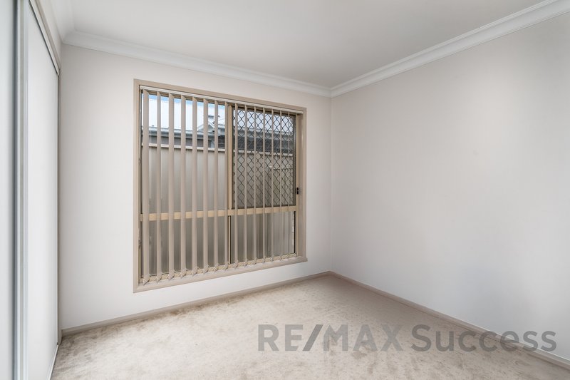 Photo - 2/48 Cortess Street, Kearneys Spring QLD 4350 - Image 5