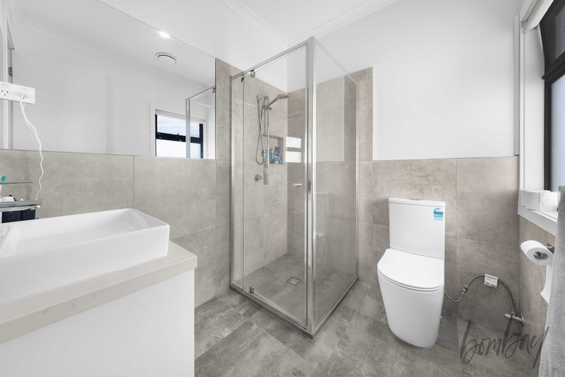 Photo - 2/48 De Rossi Boulevard, Wollert VIC 3750 - Image 11