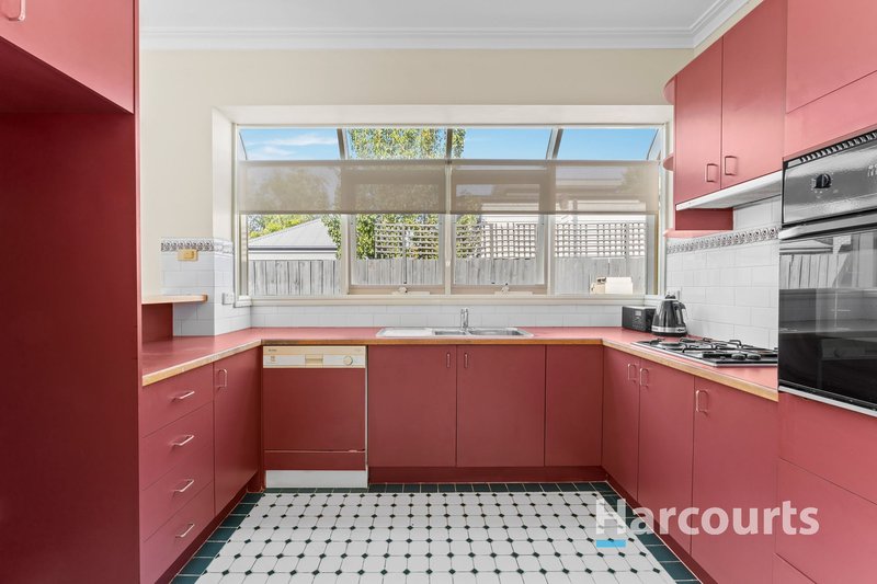 Photo - 2/48 Golf Links Avenue, Oakleigh VIC 3166 - Image 5