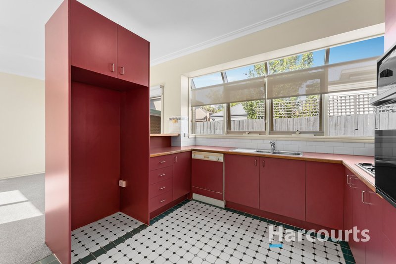 Photo - 2/48 Golf Links Avenue, Oakleigh VIC 3166 - Image 6
