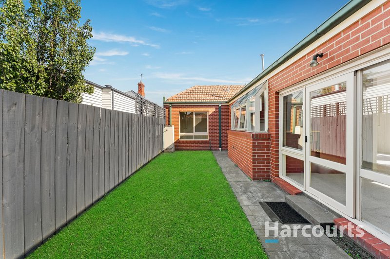 Photo - 2/48 Golf Links Avenue, Oakleigh VIC 3166 - Image 11