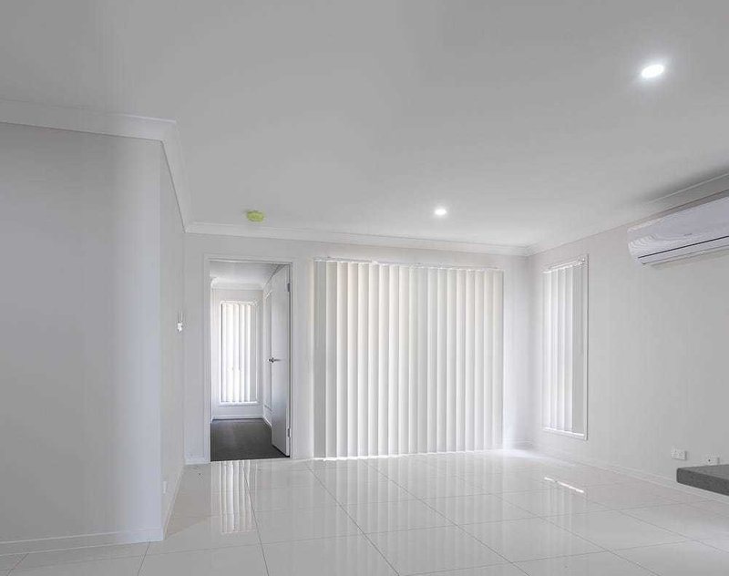 Photo - 2/48 Kevin Mulroney Drive, Flinders View QLD 4305 - Image 8