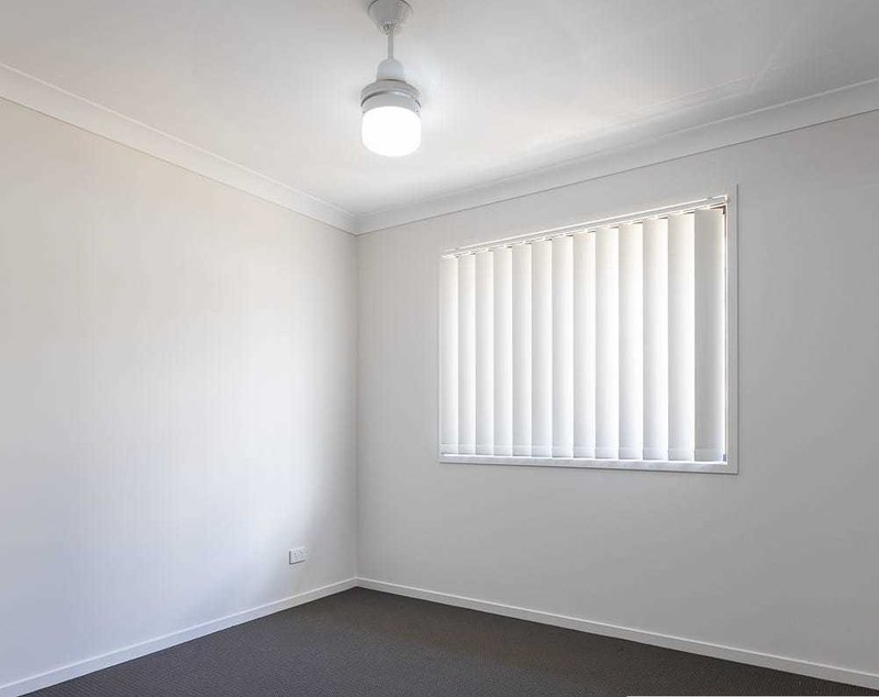 Photo - 2/48 Kevin Mulroney Drive, Flinders View QLD 4305 - Image 13