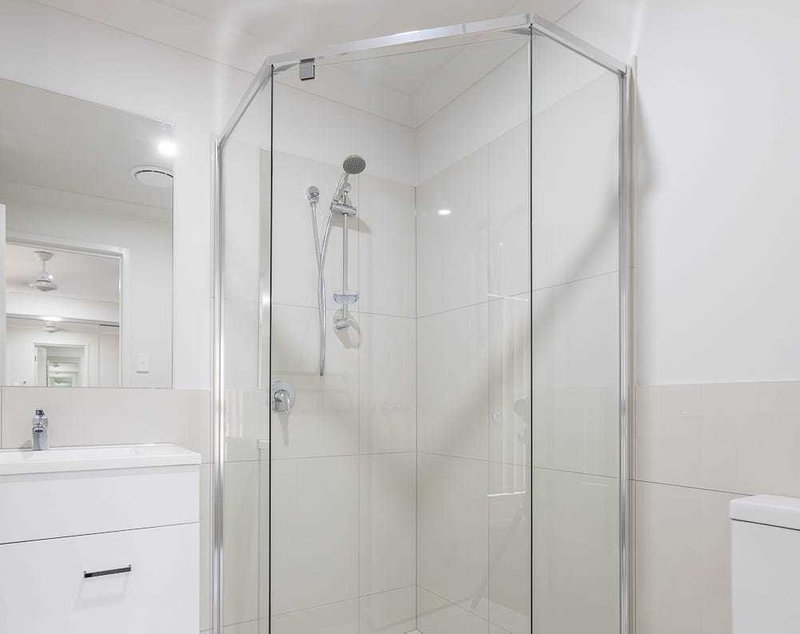 Photo - 2/48 Kevin Mulroney Drive, Flinders View QLD 4305 - Image 15