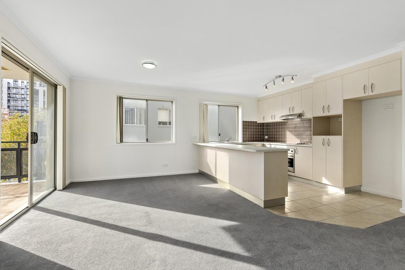 Photo - 24/80 Gozzard Street, Gungahlin ACT 2912 - Image 6