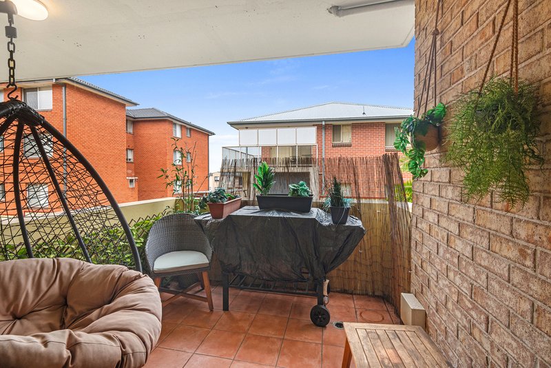 Photo - 2/482 Merrylands Road, Merrylands NSW 2160 - Image 4