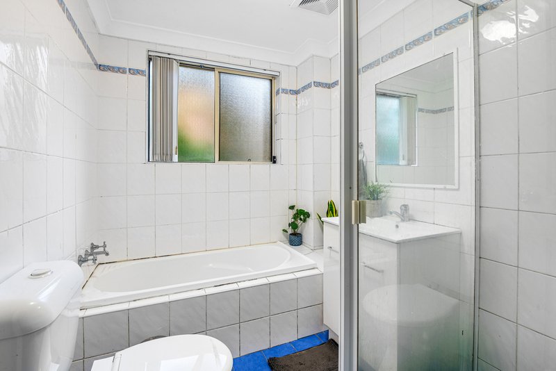 Photo - 2/482 Merrylands Road, Merrylands NSW 2160 - Image 6