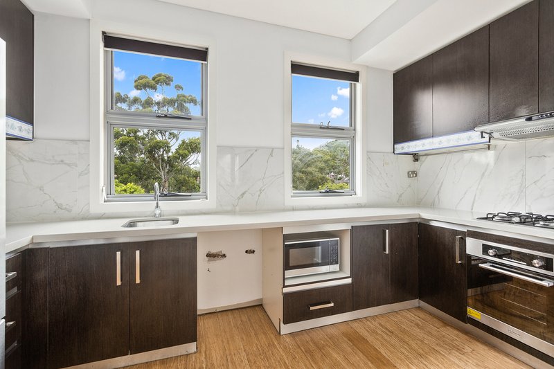 Photo - 2/483 Crown Street, West Wollongong NSW 2500 - Image 3