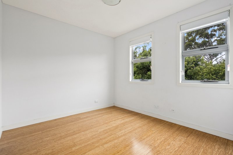Photo - 2/483 Crown Street, West Wollongong NSW 2500 - Image 6