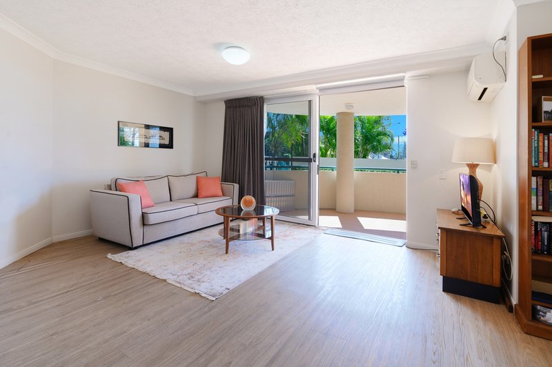 Photo - 2/484-488 Marine Parade, Biggera Waters QLD 4216 - Image 6