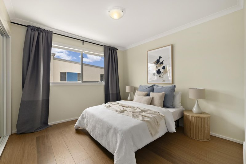 Photo - 24/84 Kings Canyon Street, Harrison ACT 2914 - Image 9