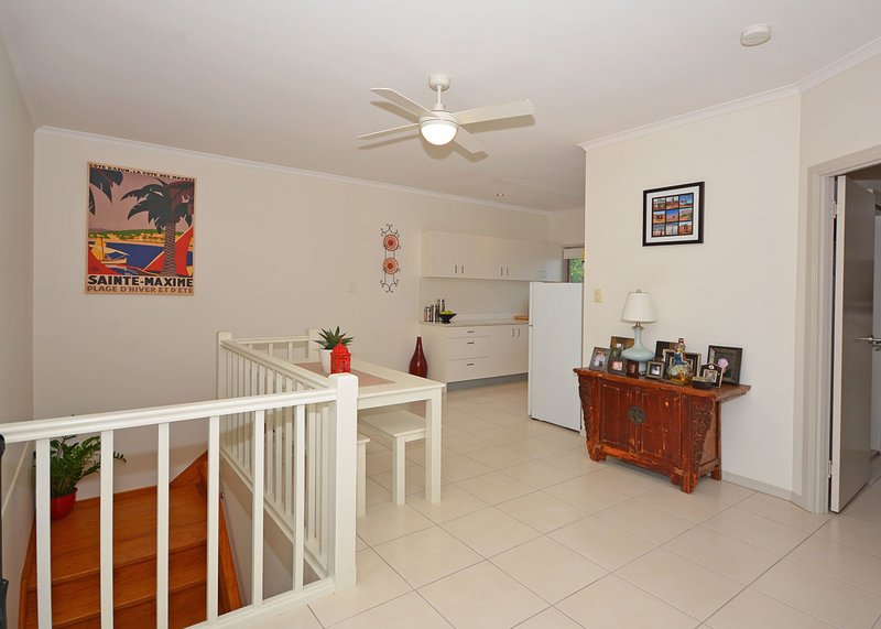 Photo - 2/489 Esplanade , Torquay QLD 4655 - Image 9