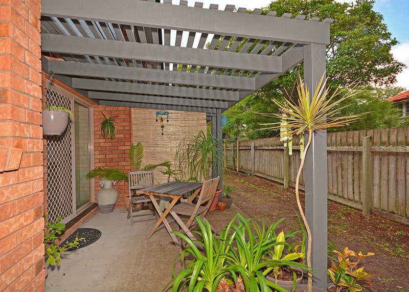 Photo - 2/489 Esplanade , Torquay QLD 4655 - Image 11