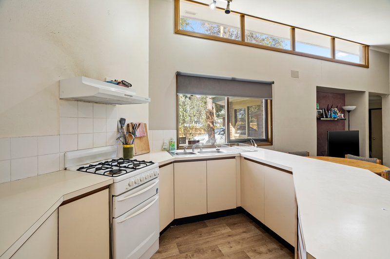 Photo - 2/48A Warrandyte Road, Ringwood VIC 3134 - Image 5