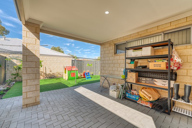 Photo - 248B Spencer Road, Thornlie WA 6108 - Image 13