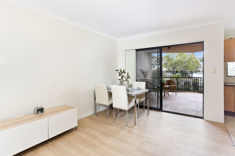 Photo - 2/49-51 Calliope Street, Guildford NSW 2161 - Image 5