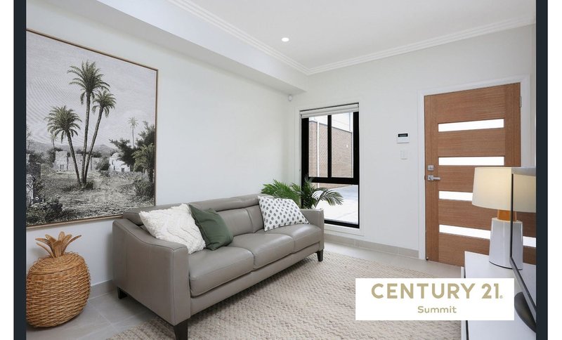 Photo - 2/49-51 College Street, Cambridge Park NSW 2747 - Image 3
