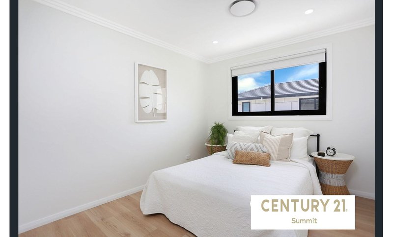 Photo - 2/49-51 College Street, Cambridge Park NSW 2747 - Image 5