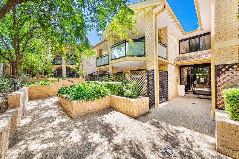 Photo - 2/49-51 Dwyer Street, North Gosford NSW 2250 - Image 6