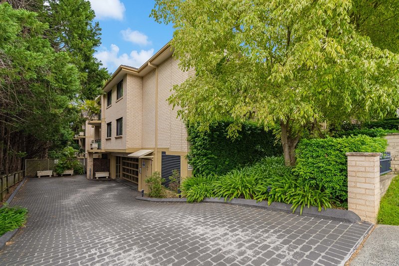 Photo - 2/49-51 Dwyer Street, North Gosford NSW 2250 - Image 10