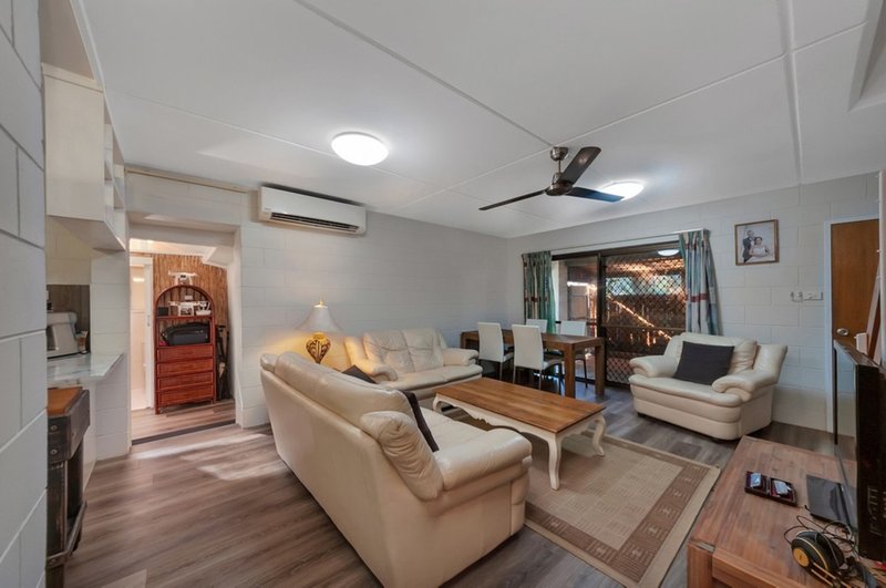 Photo - 2/49-53 English Street, Manunda QLD 4870 - Image 4