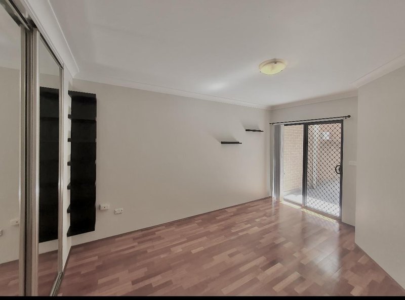 Photo - 2/49 Bathurst Street, Liverpool NSW 2170 - Image 9