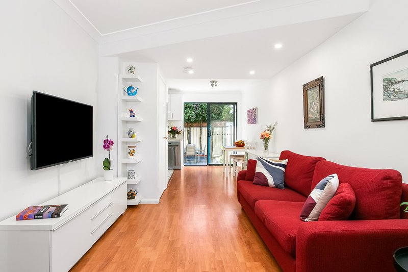 Photo - 2/49 Coleridge Street, Leichhardt NSW 2040 - Image 3