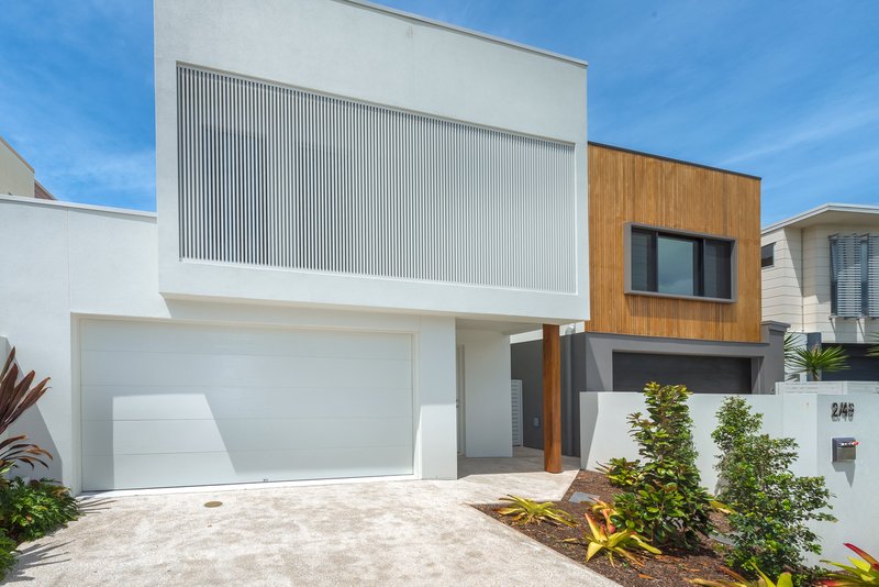 Photo - 2/49 Compass Drive, Biggera Waters QLD 4216 - Image 2