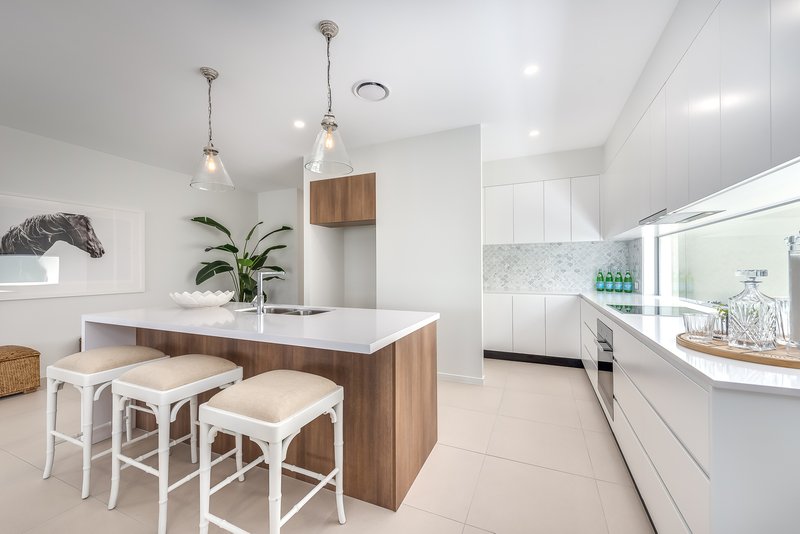 Photo - 2/49 Compass Drive, Biggera Waters QLD 4216 - Image 5