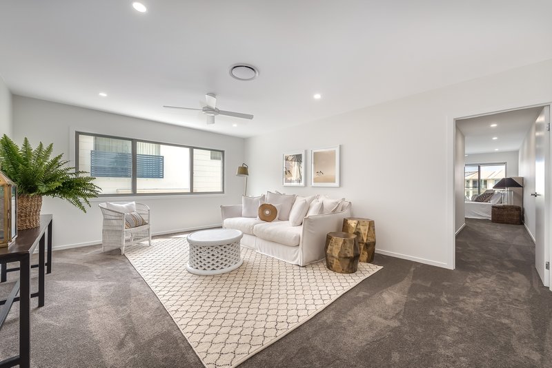 Photo - 2/49 Compass Drive, Biggera Waters QLD 4216 - Image 16