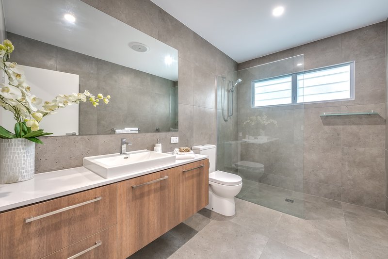 Photo - 2/49 Compass Drive, Biggera Waters QLD 4216 - Image 17