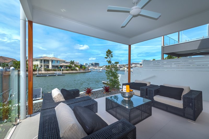 Photo - 2/49 Compass Drive, Biggera Waters QLD 4216 - Image 20