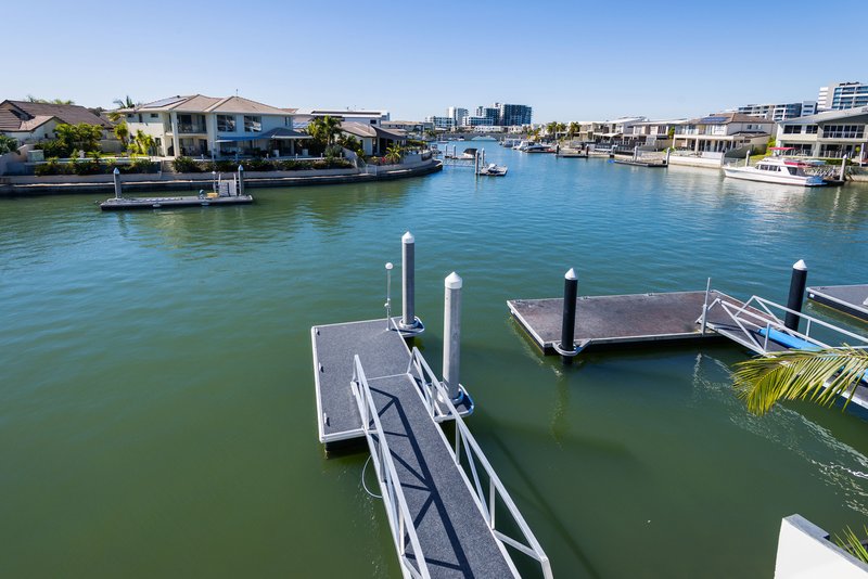 Photo - 2/49 Compass Drive, Biggera Waters QLD 4216 - Image 22