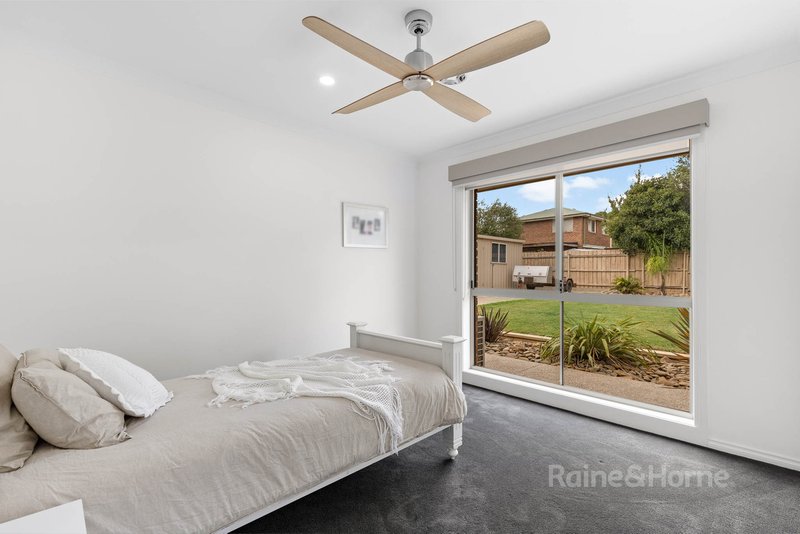 Photo - 249 Elizabeth Drive, Sunbury VIC 3429 - Image 9