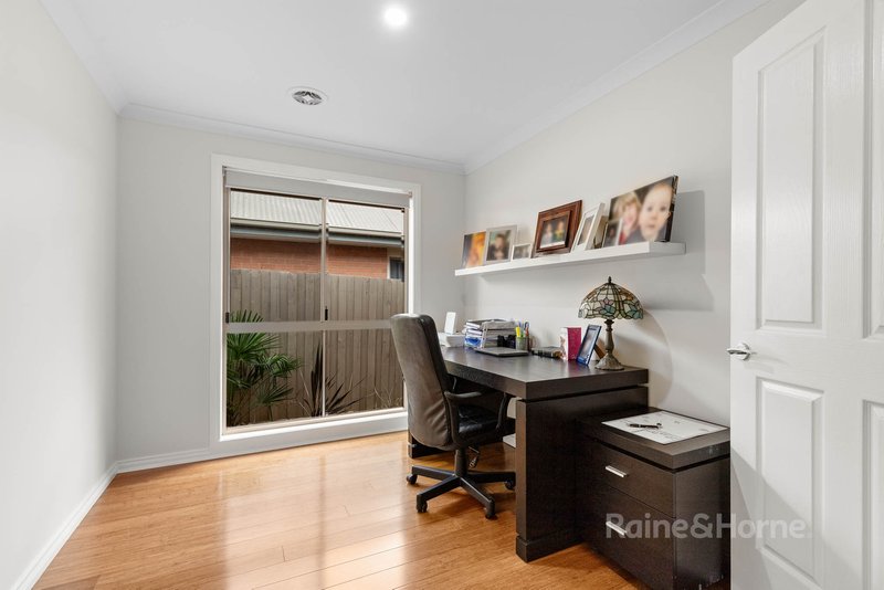 Photo - 249 Elizabeth Drive, Sunbury VIC 3429 - Image 13