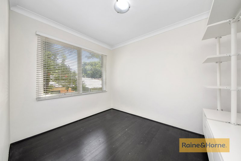 Photo - 2/49 Grosvenor Crescent, Summer Hill NSW 2130 - Image 4