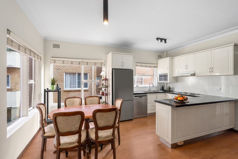 Photo - 2/49 Harrow Road, Bexley NSW 2207 - Image 2
