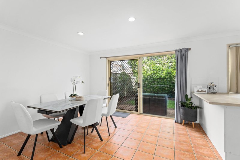 Photo - 24/9 Hillview Street, Runcorn QLD 4113 - Image 6