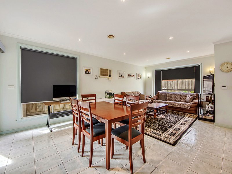 Photo - 2/49 Lewin Street, Deer Park VIC 3023 - Image 6