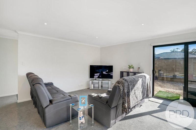 Photo - 2/49 Mariah Crescent, Oakdowns TAS 7019 - Image 8